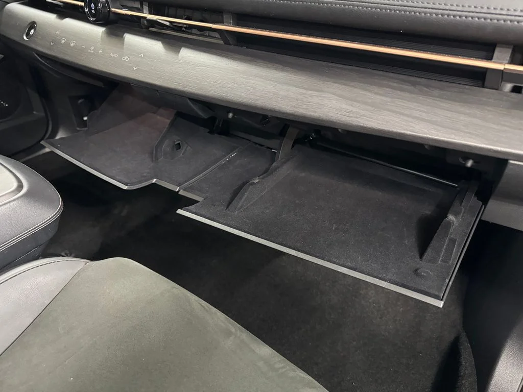 Used 2023 Gray Nissan ENGAGE image 30