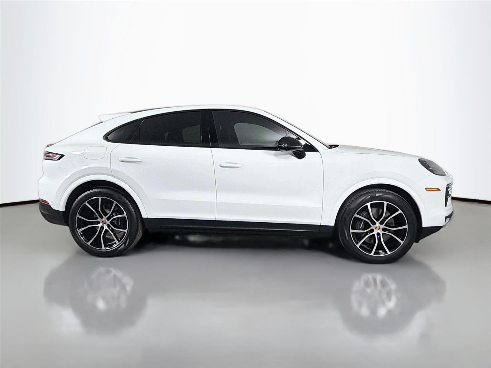 New 2026 White Porsche Coupe image 8