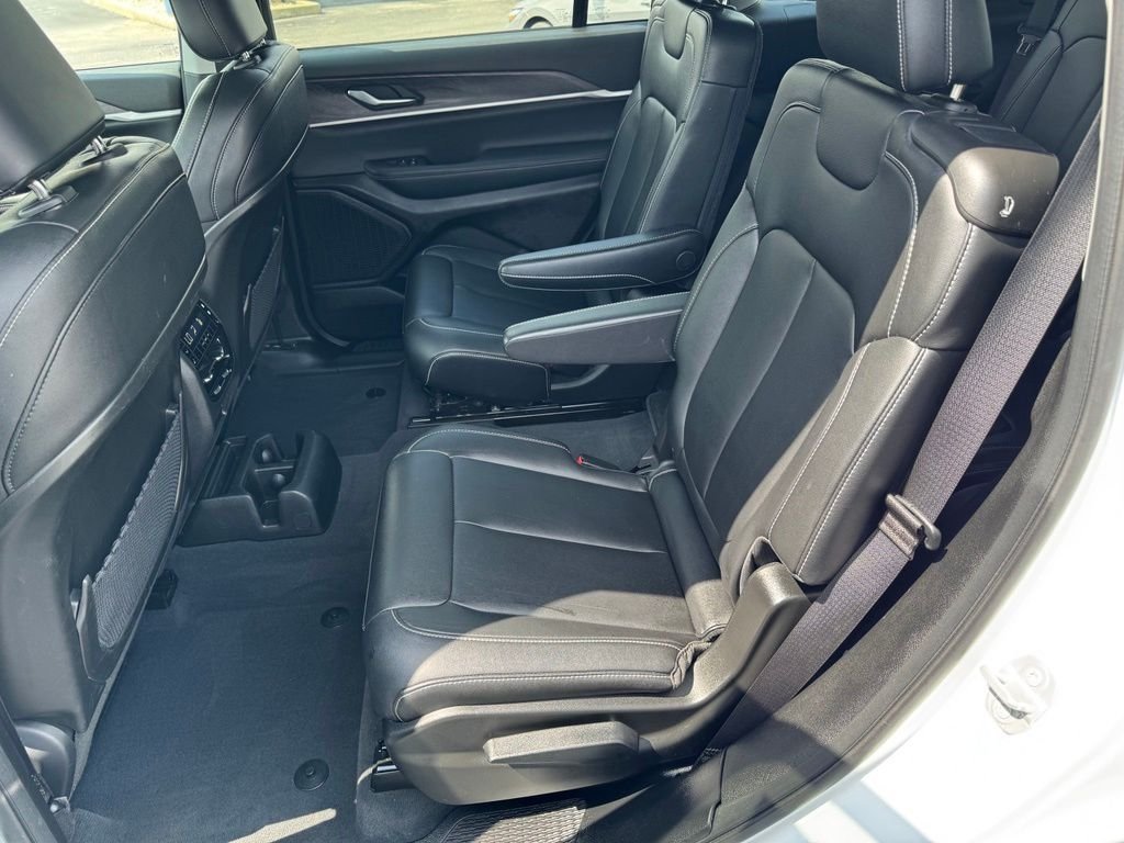 Used 2023 Bright White Clearcoat Jeep Limited image 25