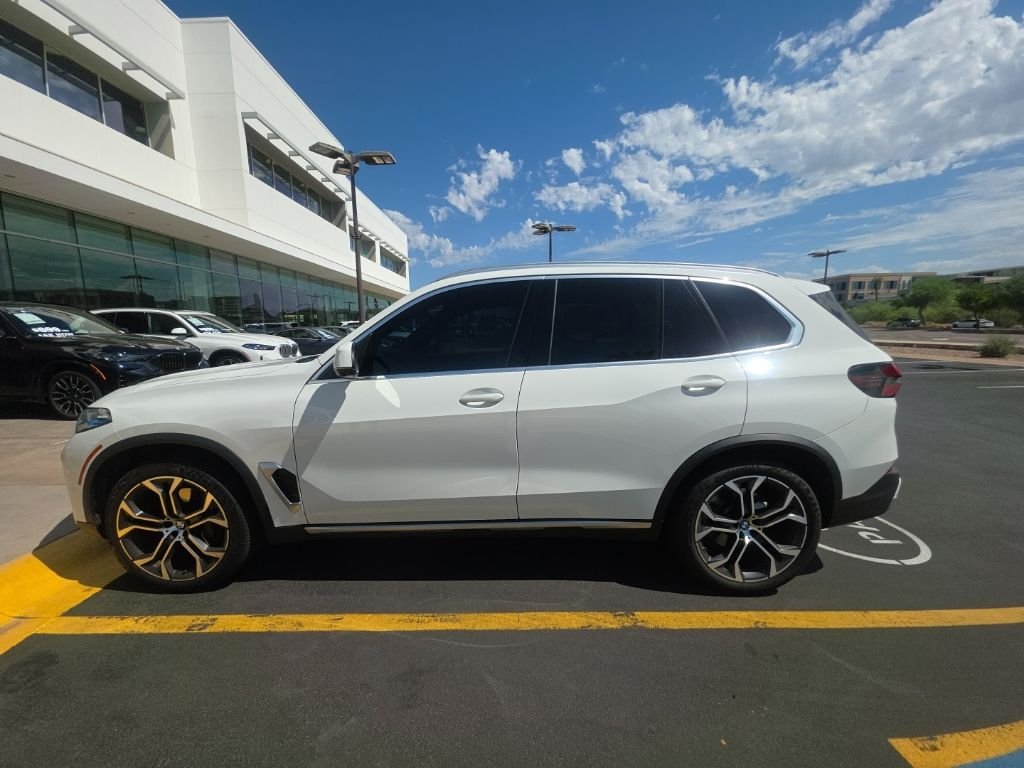 Certified Used 2024 Alpine White BMW xDrive40i image 6