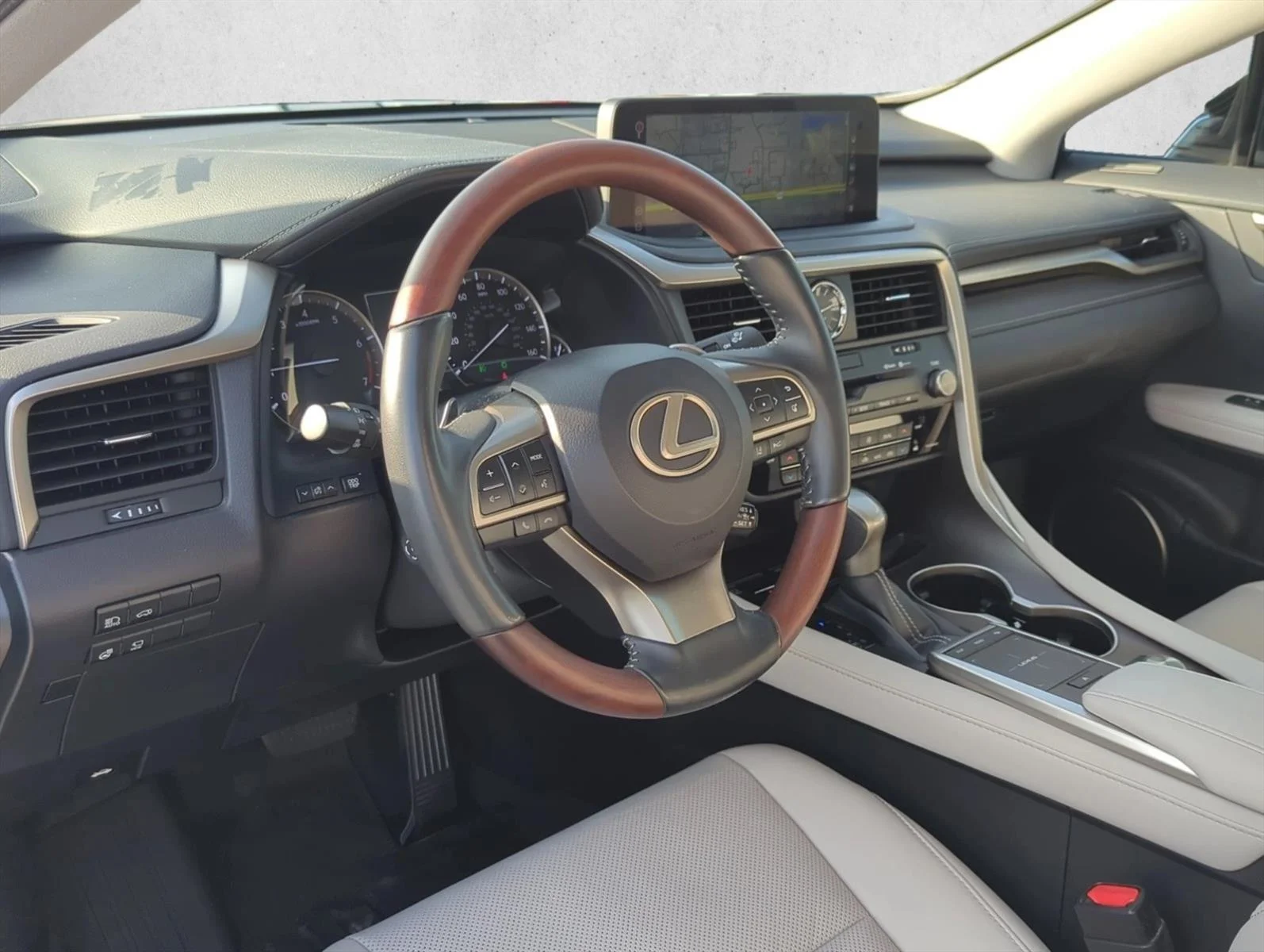 Used 2022 Nori Green Pearl Lexus RX 350 image 10