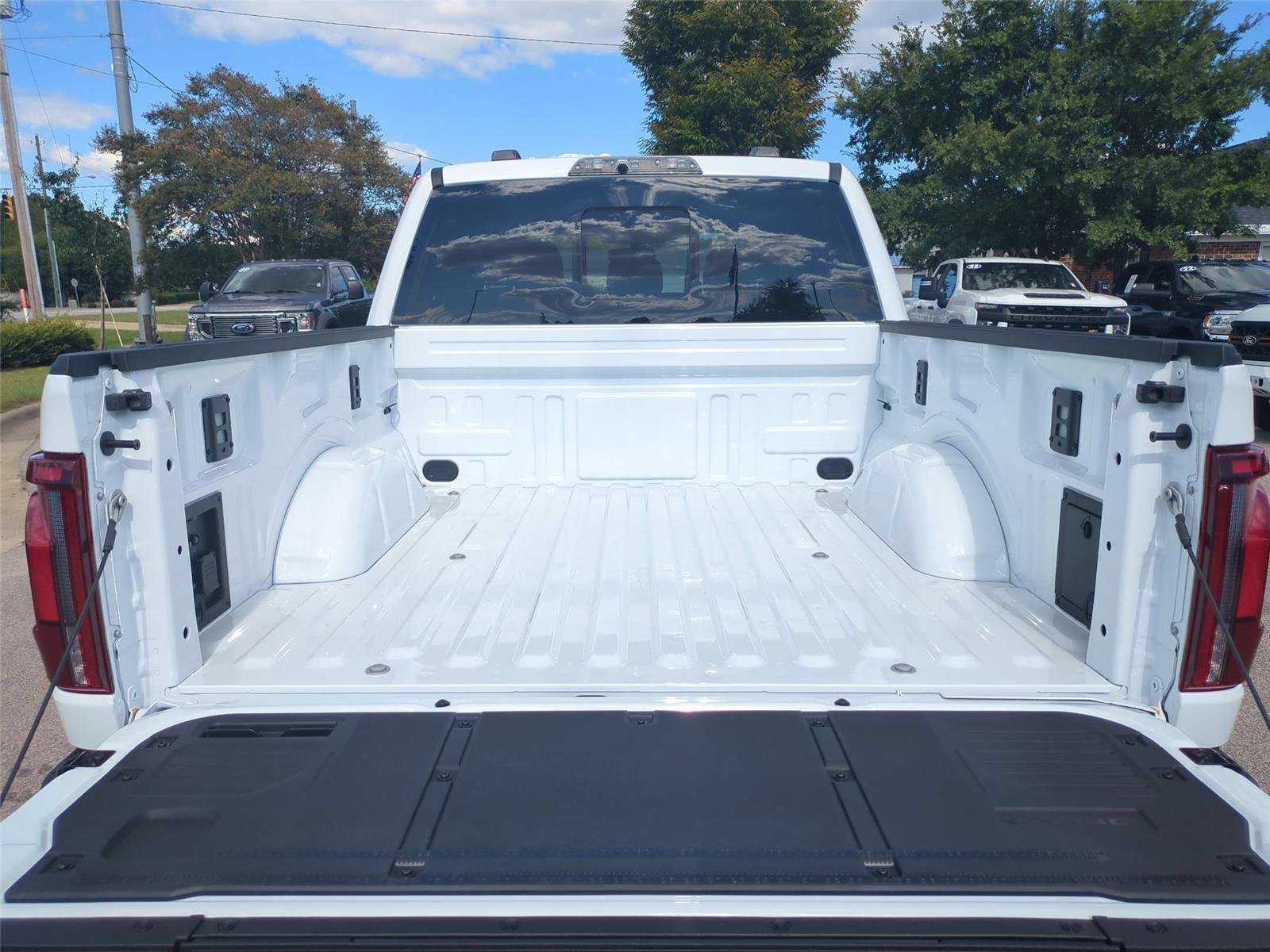 New 2026 Oxford White Ford Raptor® image 36