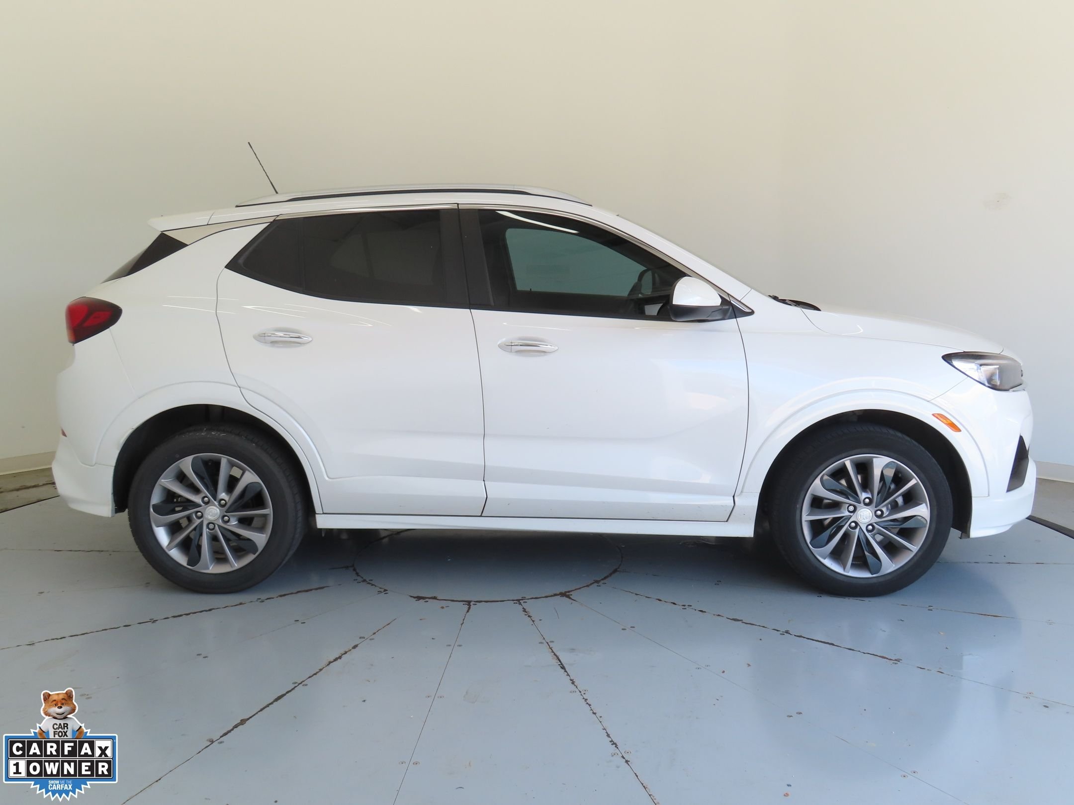 Used 2023 White Buick Select image 2
