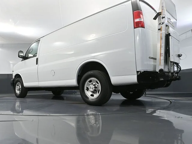 Used 2019 White Chevrolet Work Van image 37
