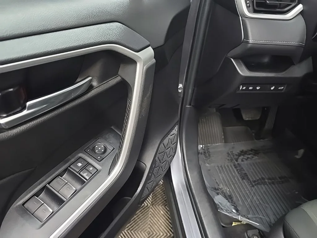 Used 2022 Gray Toyota XLE image 28