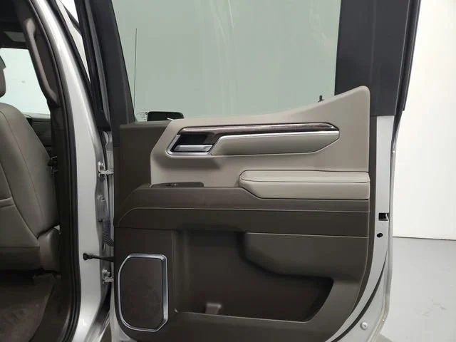 2022 Chevrolet Silverado 1500 LTZ - Photo 33