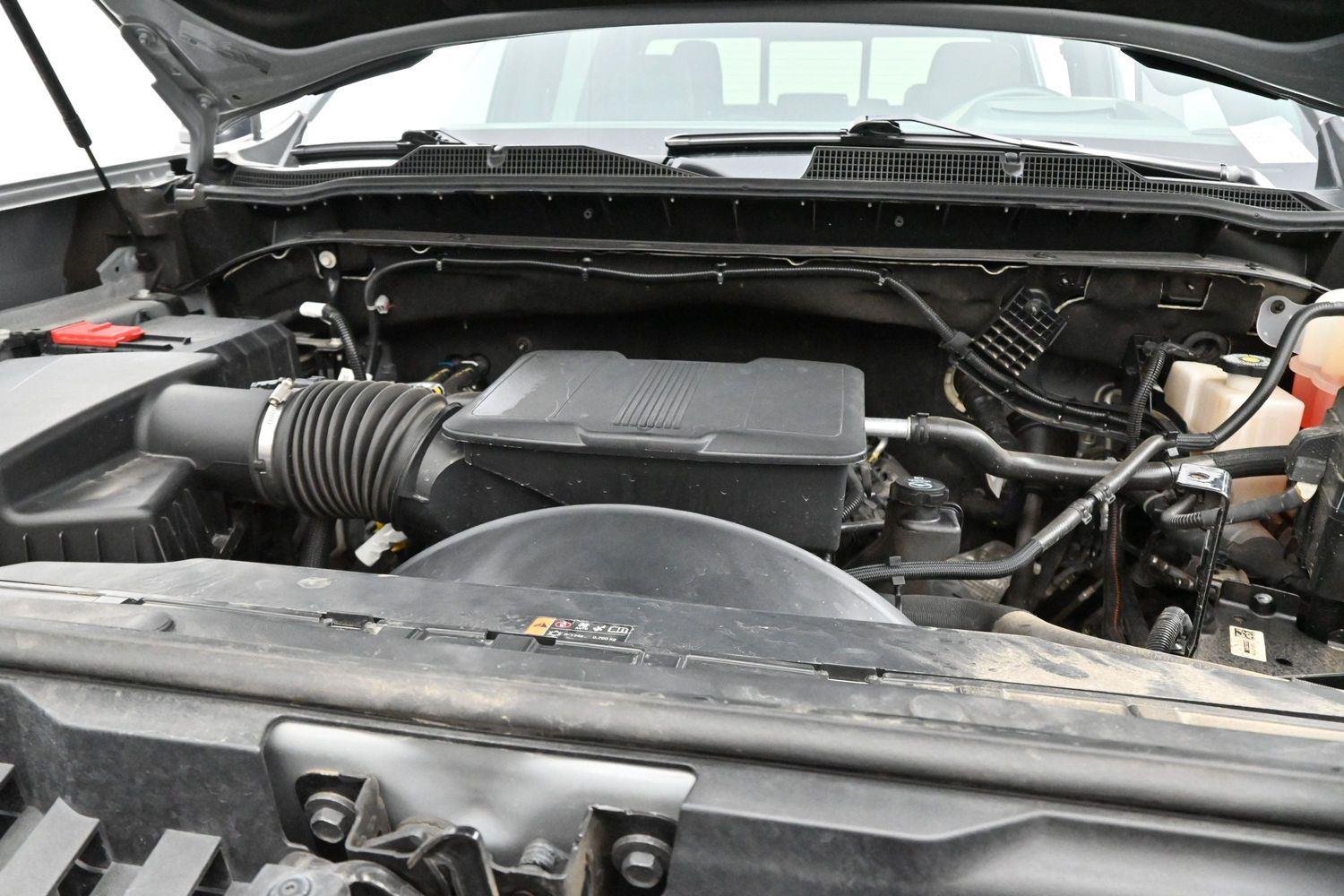 Used 2025 Slate Gray Metallic Chevrolet ZR2 image 36
