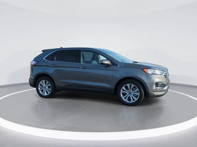 Used 2024 Gray Ford Titanium image 9