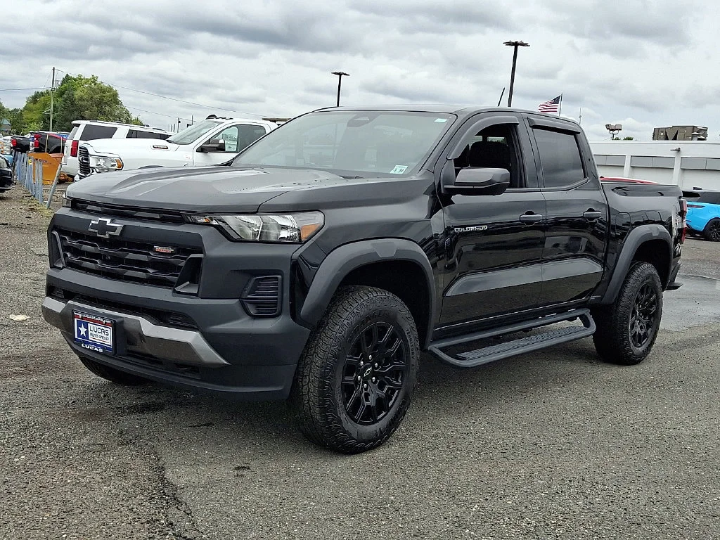 Used 2025 Black Chevrolet Trail Boss image 6