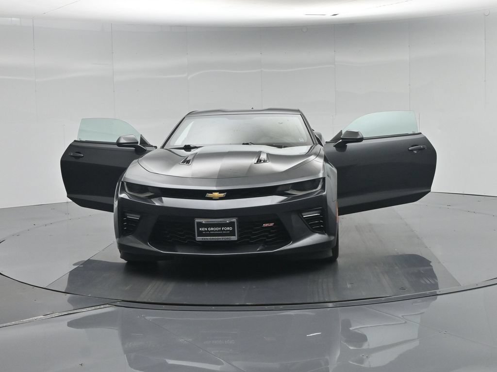Used 2018 Gray Chevrolet SS image 30