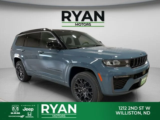 2026 Jeep Grand Cherokee L Summit 4x4's photo
