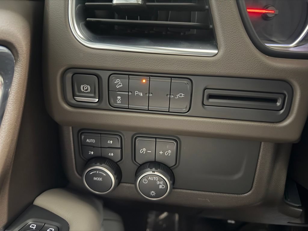 2021 Chevrolet Tahoe Z71 - Photo 6