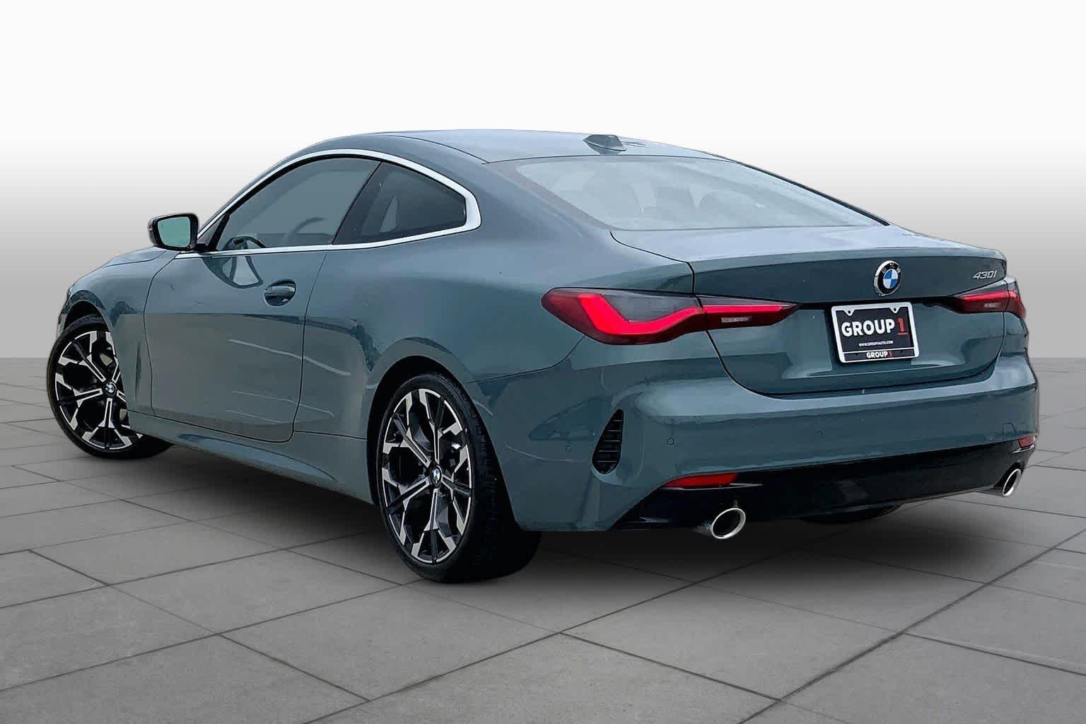 Used 2026 Cape York Green Metallic BMW 430i image 10