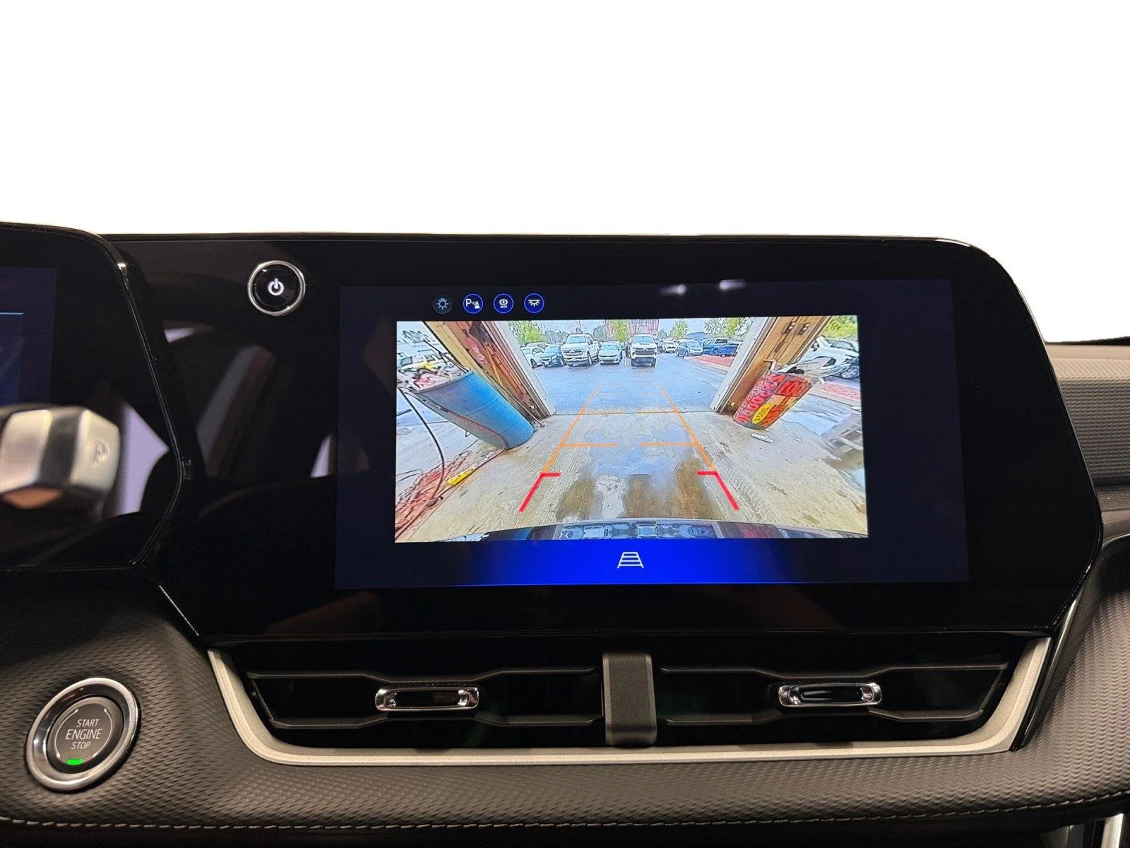 2027 Chevrolet Equinox LT - Photo 17