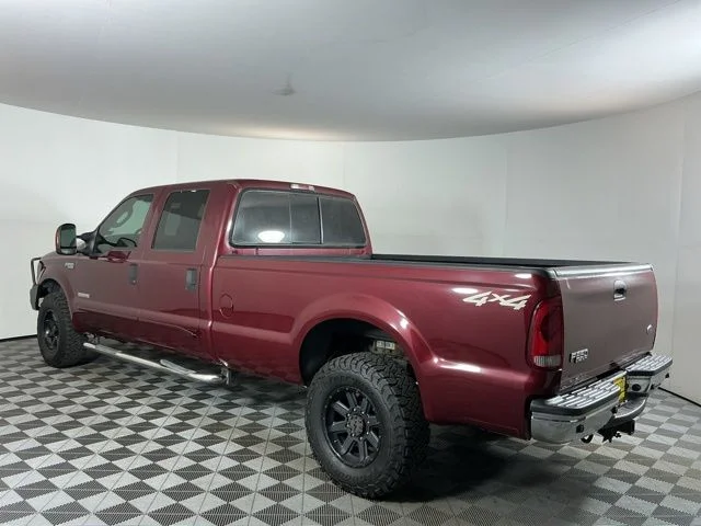 Used 2004 Red Clearcoat Ford XLT image 6