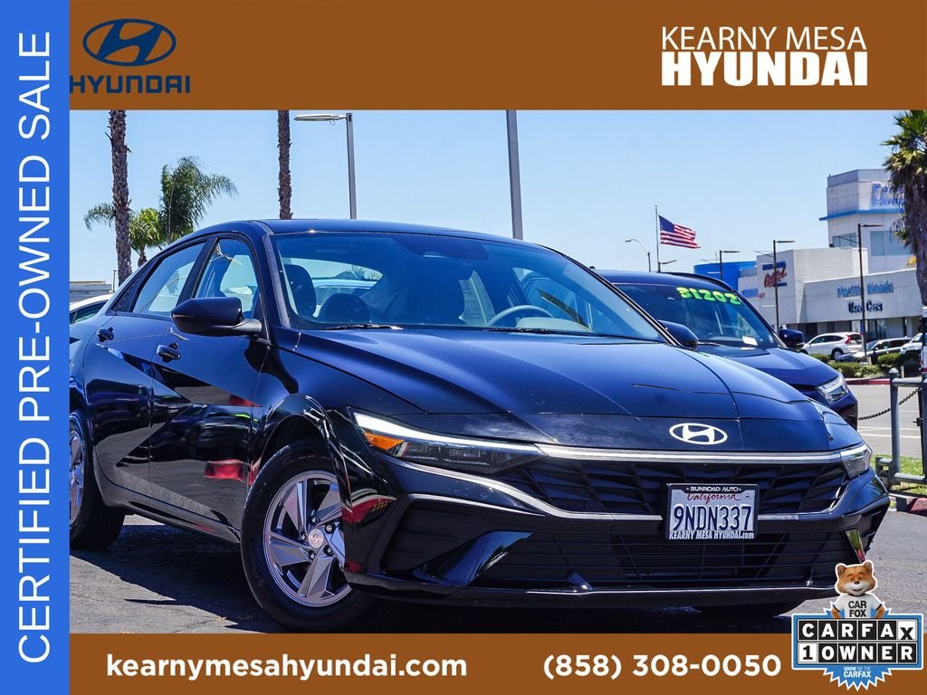 Used 2024 Black Hyundai SE image 1