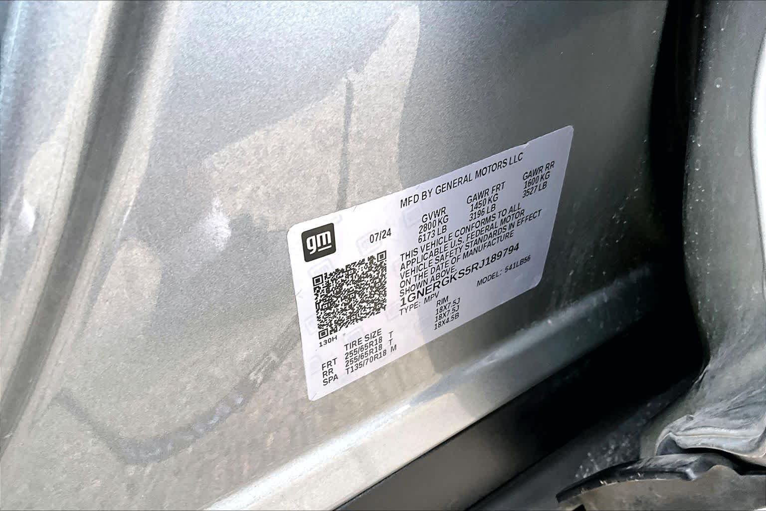 Used 2024 Sterling Gray Metallic Chevrolet FWD LT image 34