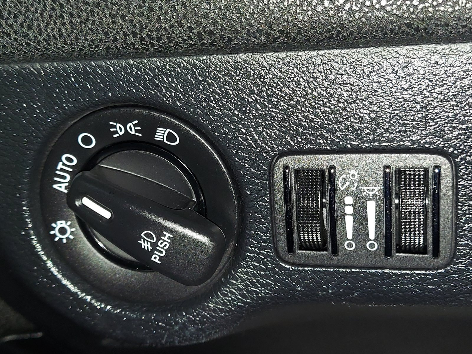 Used 2018 White Knuckle Clearcoat Dodge GT image 25