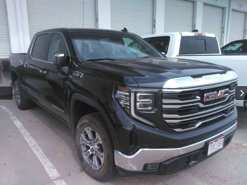 Used 2025 Silver GMC SLT image 1