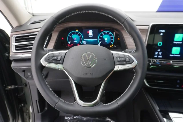 New 2026 Avocado Green Pearl Volkswagen 2.0T SEL image 26