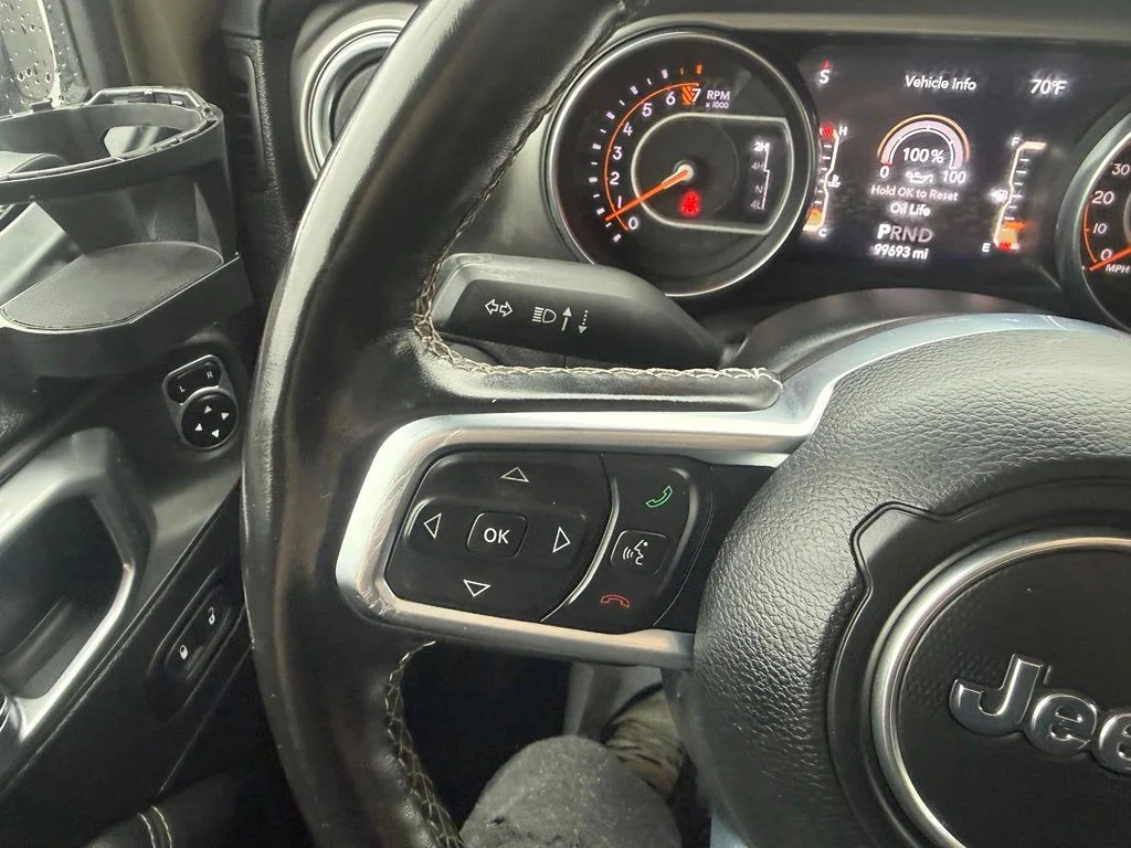 Used 2020 Green Jeep Overland image 21