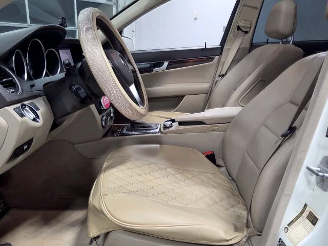 Used 2012 White Mercedes-Benz C 300 image 5