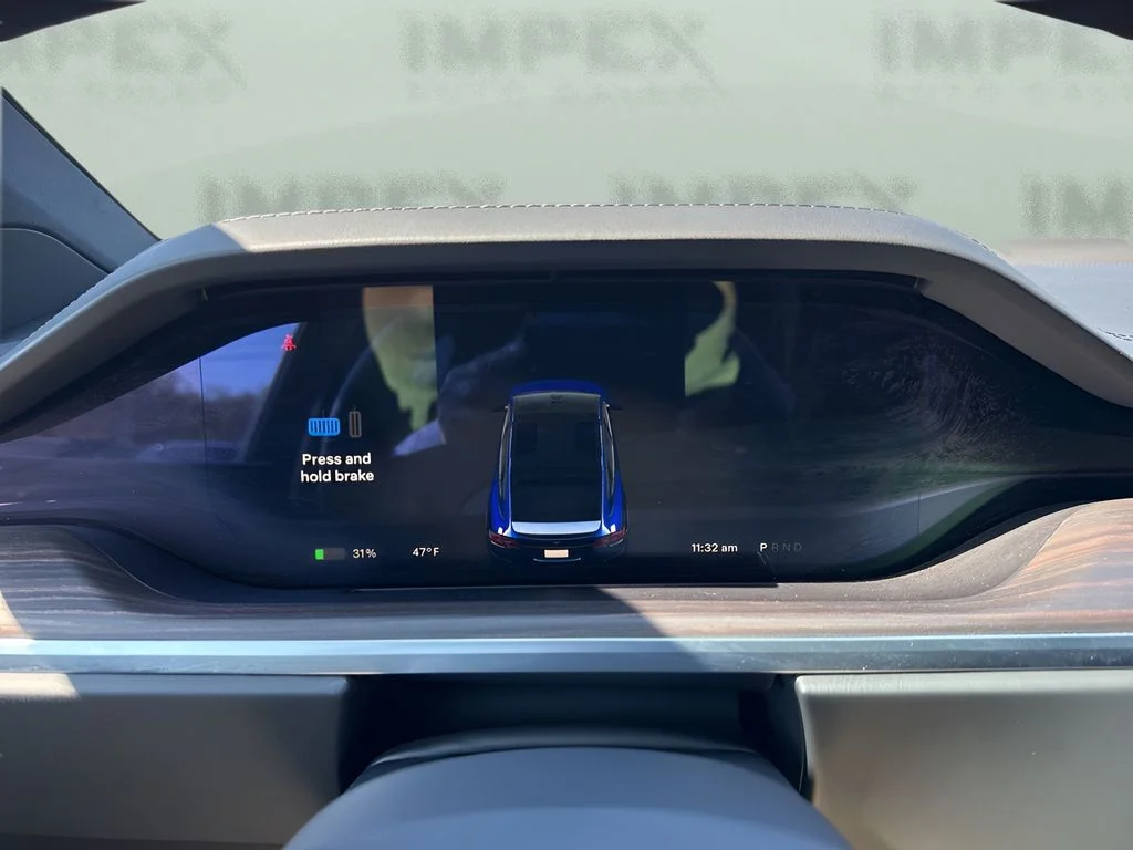 Used 2024  Tesla Base image 26