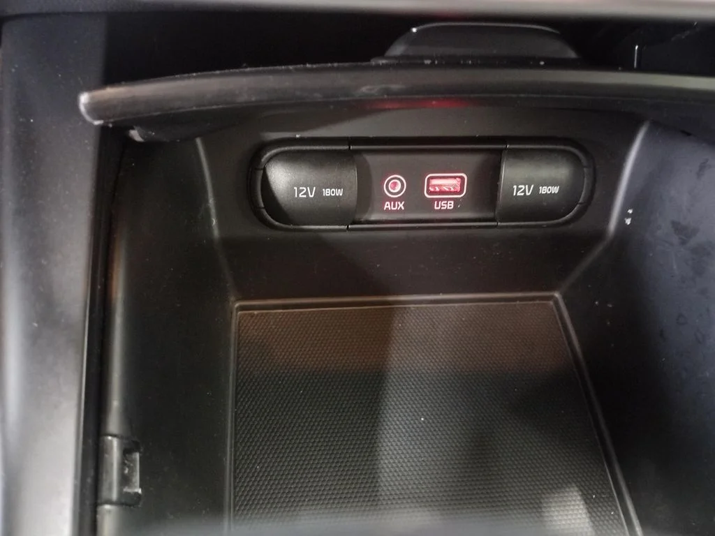 Used 2020 Blue Kia S image 25