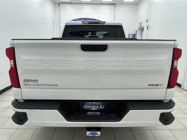 New 2026 Summit White Chevrolet RST image 21