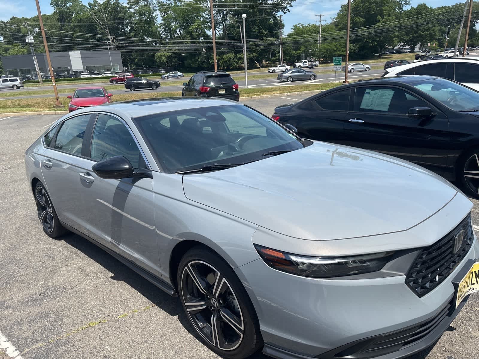 Used 2024 Urban Gray Pearl Honda Sport image 2