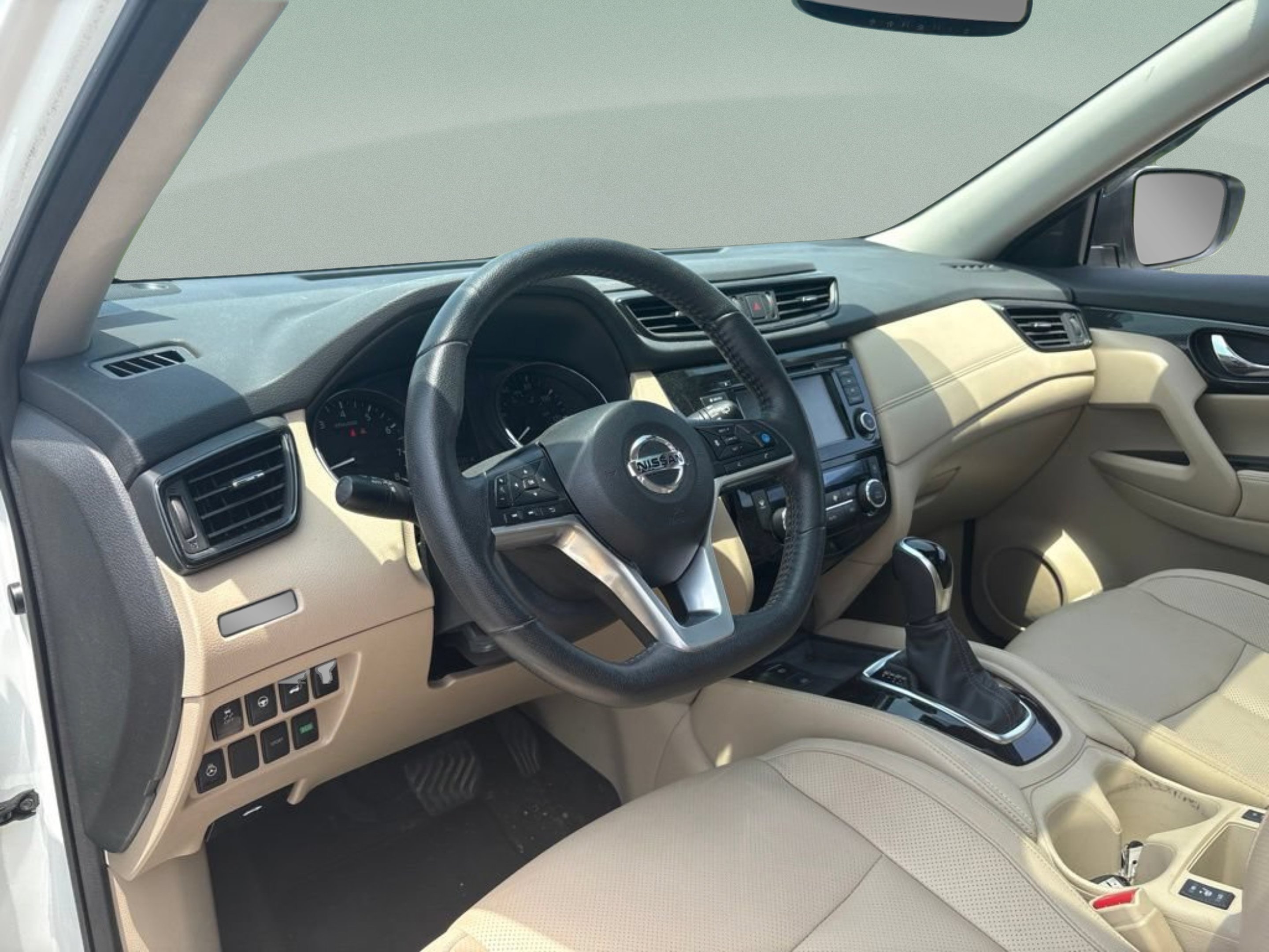 Used 2020 Pearl White Tricoat Nissan SL image 14