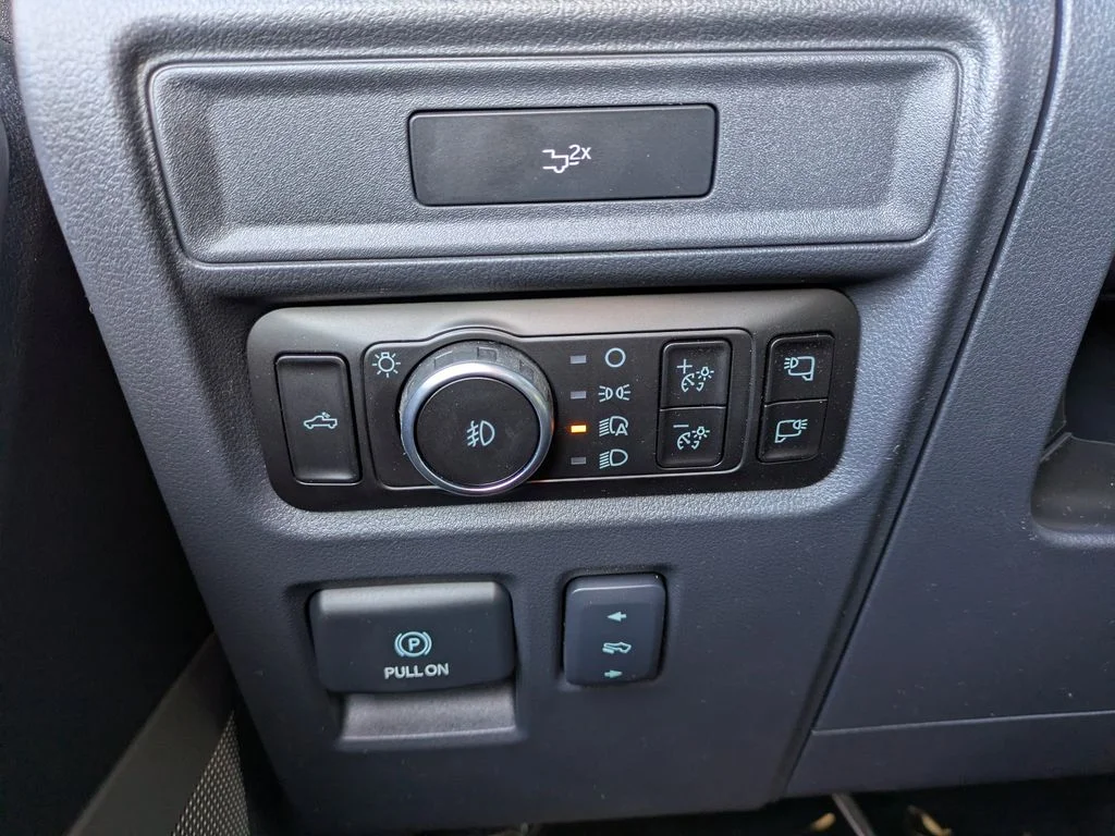 New 2026 Antimatter Blue Metallic Ford XLT image 27