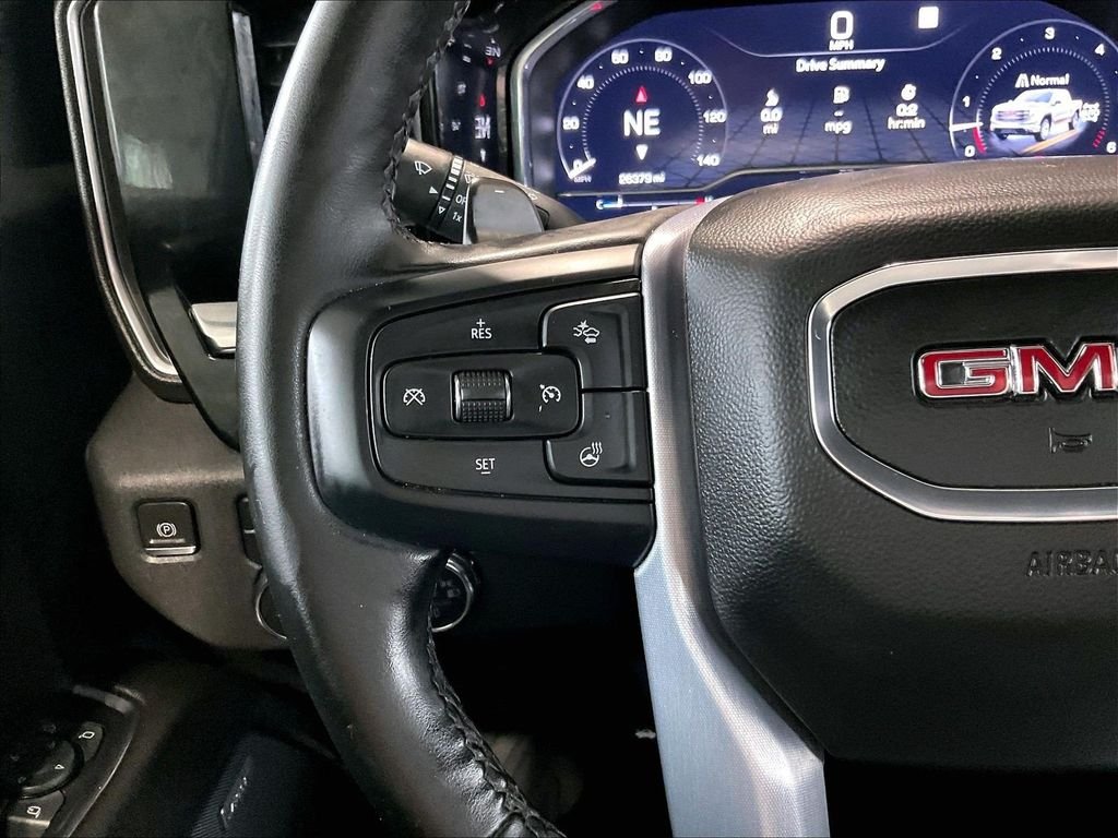 Used 2023 White GMC SLT image 23