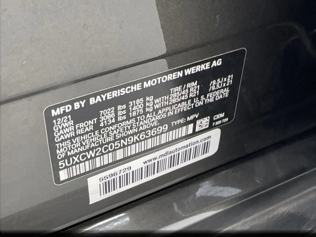 Used 2022 Green BMW xDrive40i image 57