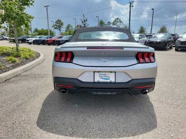Used 2024 Silver Metallic Ford EcoBoost Premium image 5