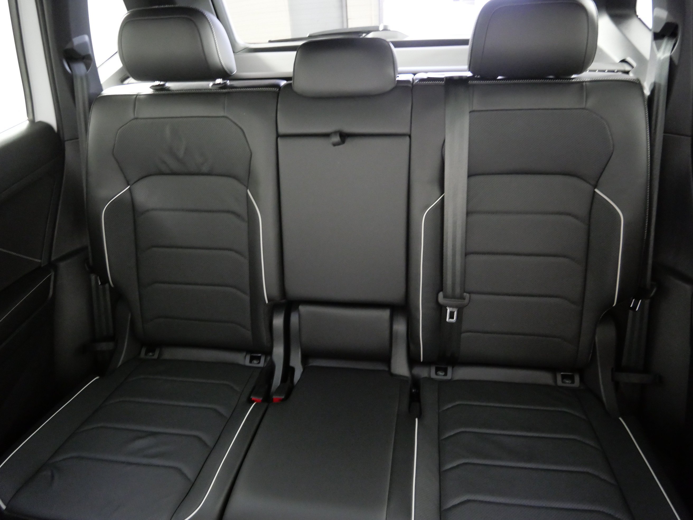 Used 2024 White Volkswagen SEL R-Line image 24