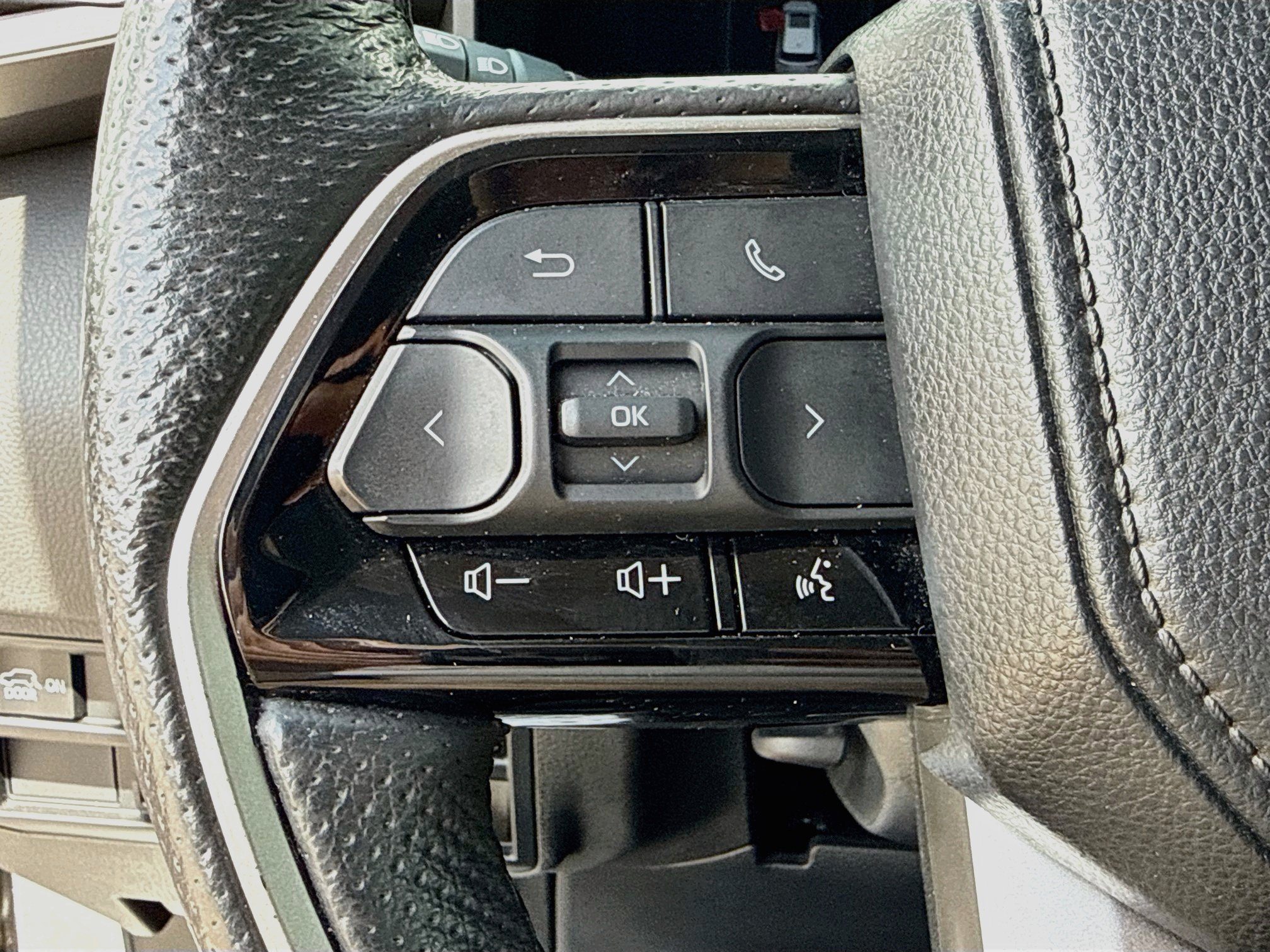 Used 2023 Celestial Silver Metallic Toyota SR5 image 38