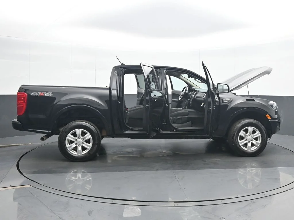Used 2023 Black Ford XLT image 38