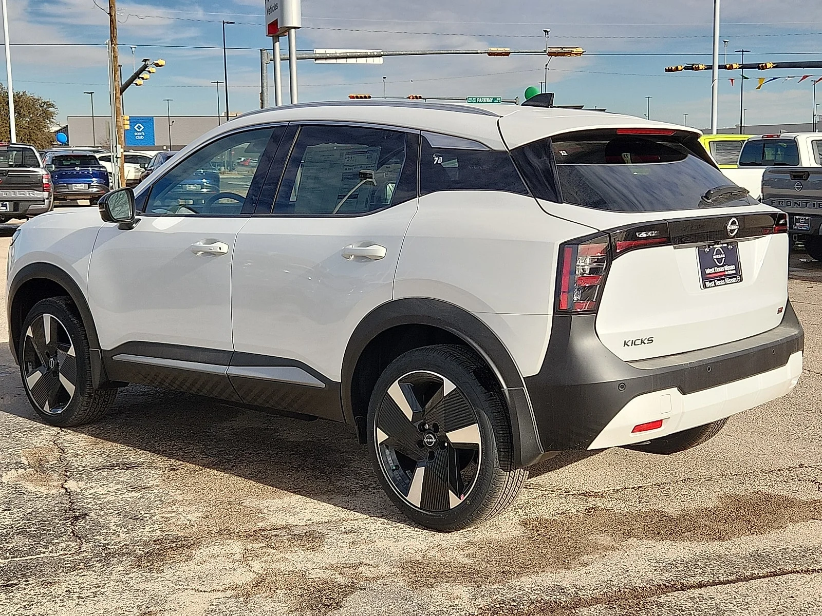 New 2026 QAC Aspen Whit Nissan SR Front-Wheel Drive image 3