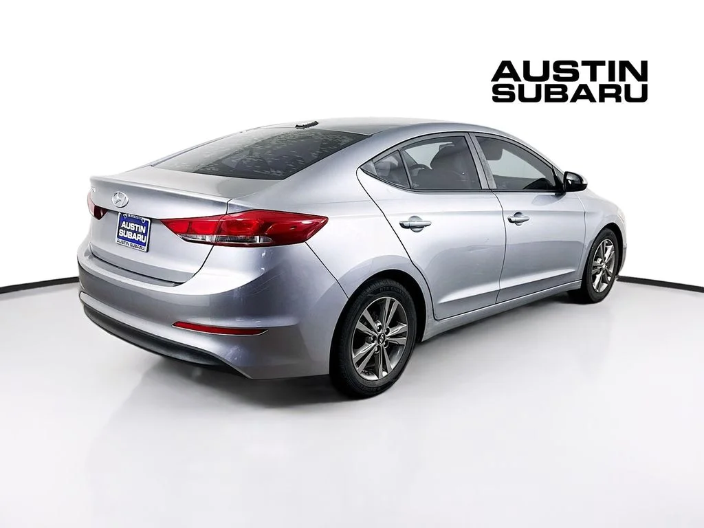 Used 2017 Gray Hyundai SE image 7