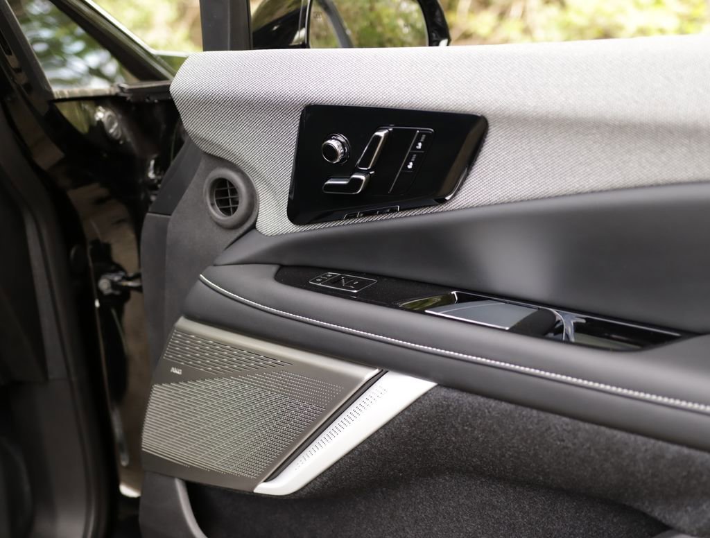 2026 Cadillac OPTIQ Sport - Photo 38