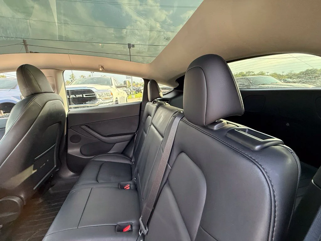 Used 2022 Black Tesla Long Range image 22