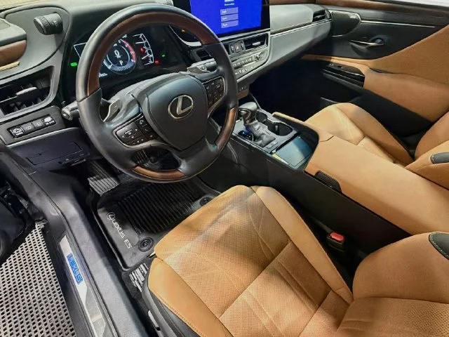 Certified Used 2025 Gray Lexus 300h Ultra Luxury image 11