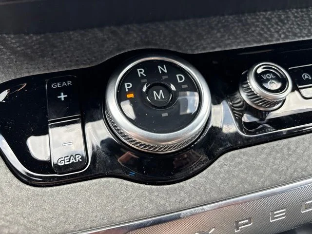 New 2026 Glacier Gray Metallic Tri-Coat Ford Tremor® image 30