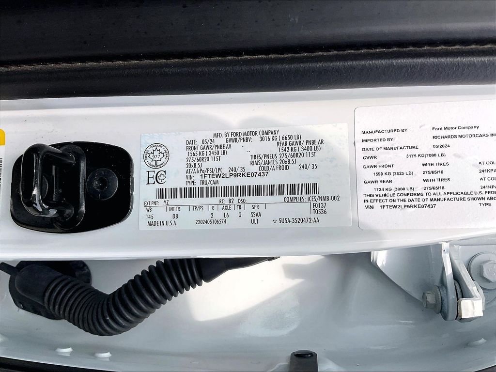 Used 2024 Oxford White Ford STX image 32