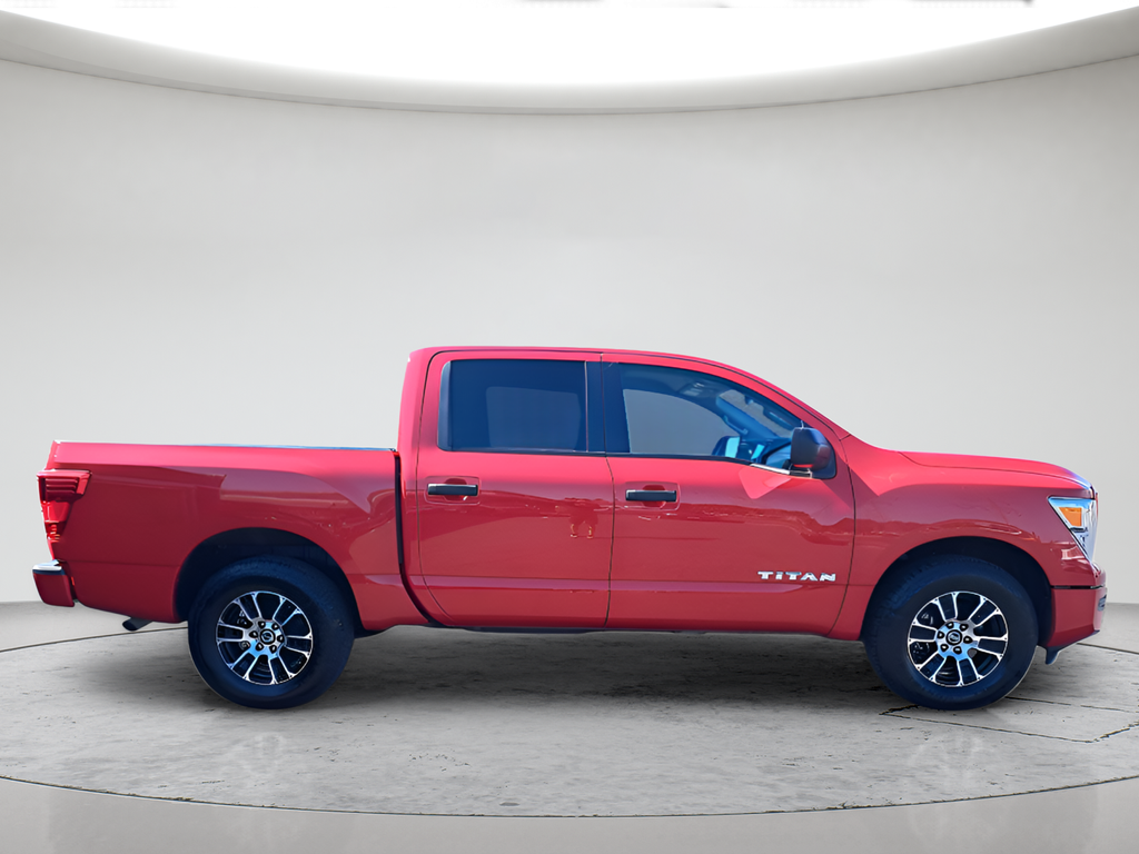 Used 2022 Red Nissan SV image 2