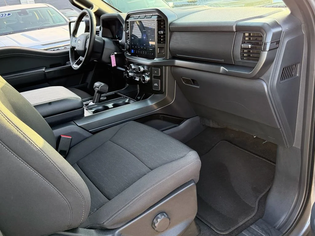 Certified Used 2024 Gray Metallic Ford XLT image 16