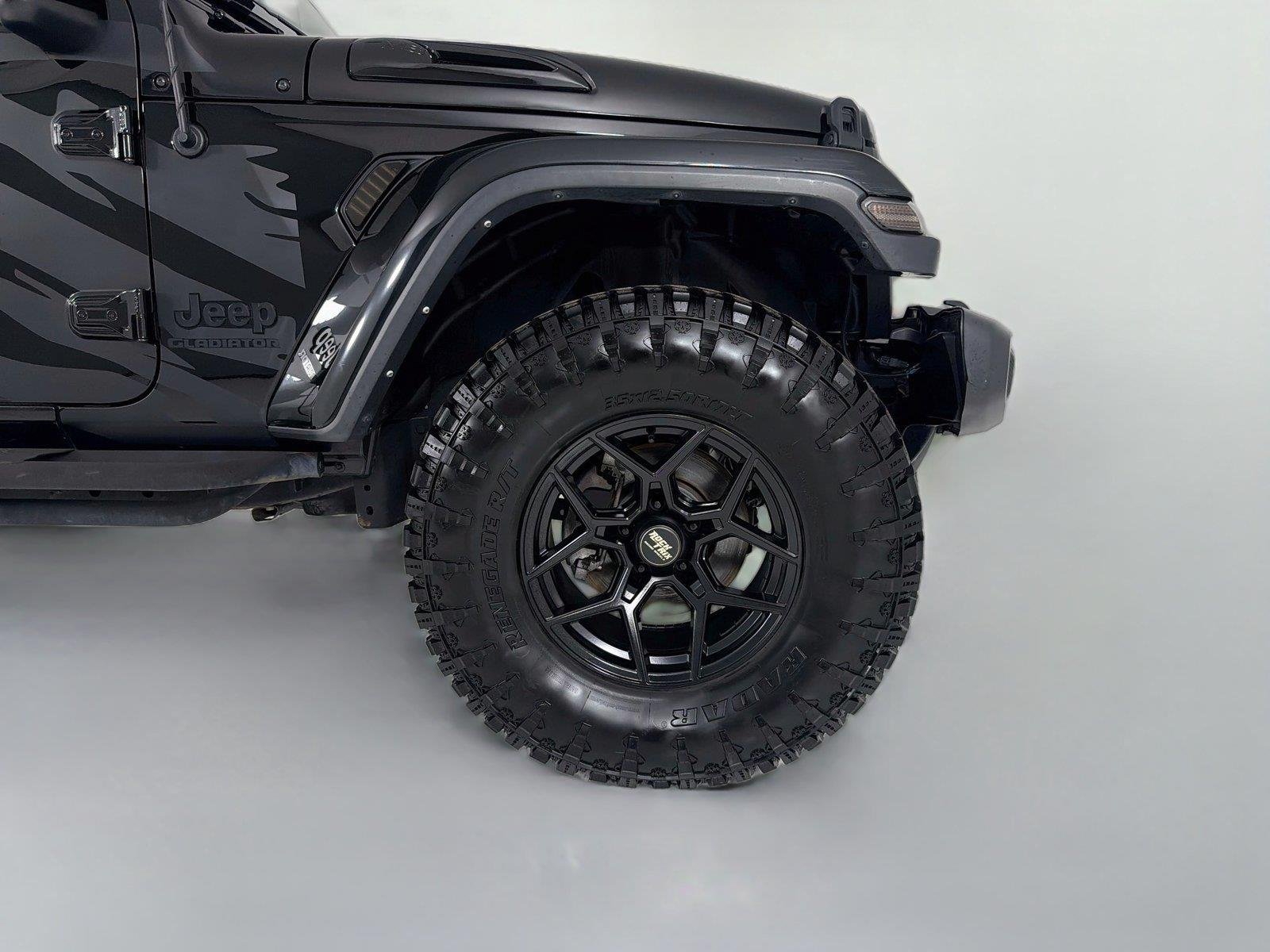 Used 2022 Black Clearcoat Jeep Sport S image 26