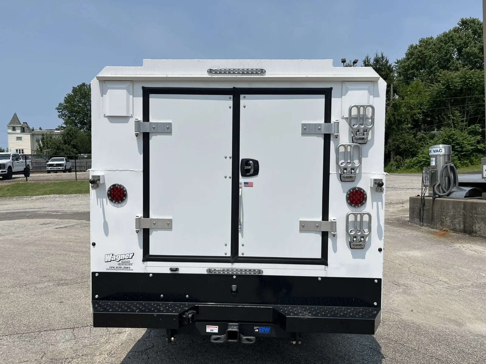 New 2026 Oxford White Ford F-350® XL image 5