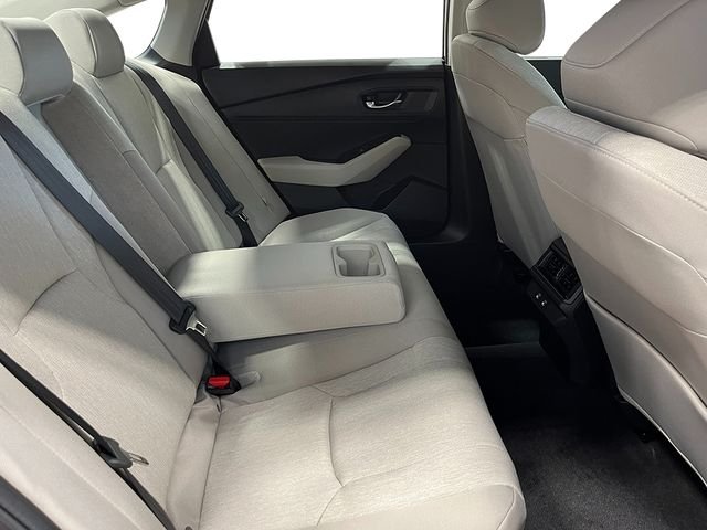 New 2026 Platinum White Pearl Honda SE image 27